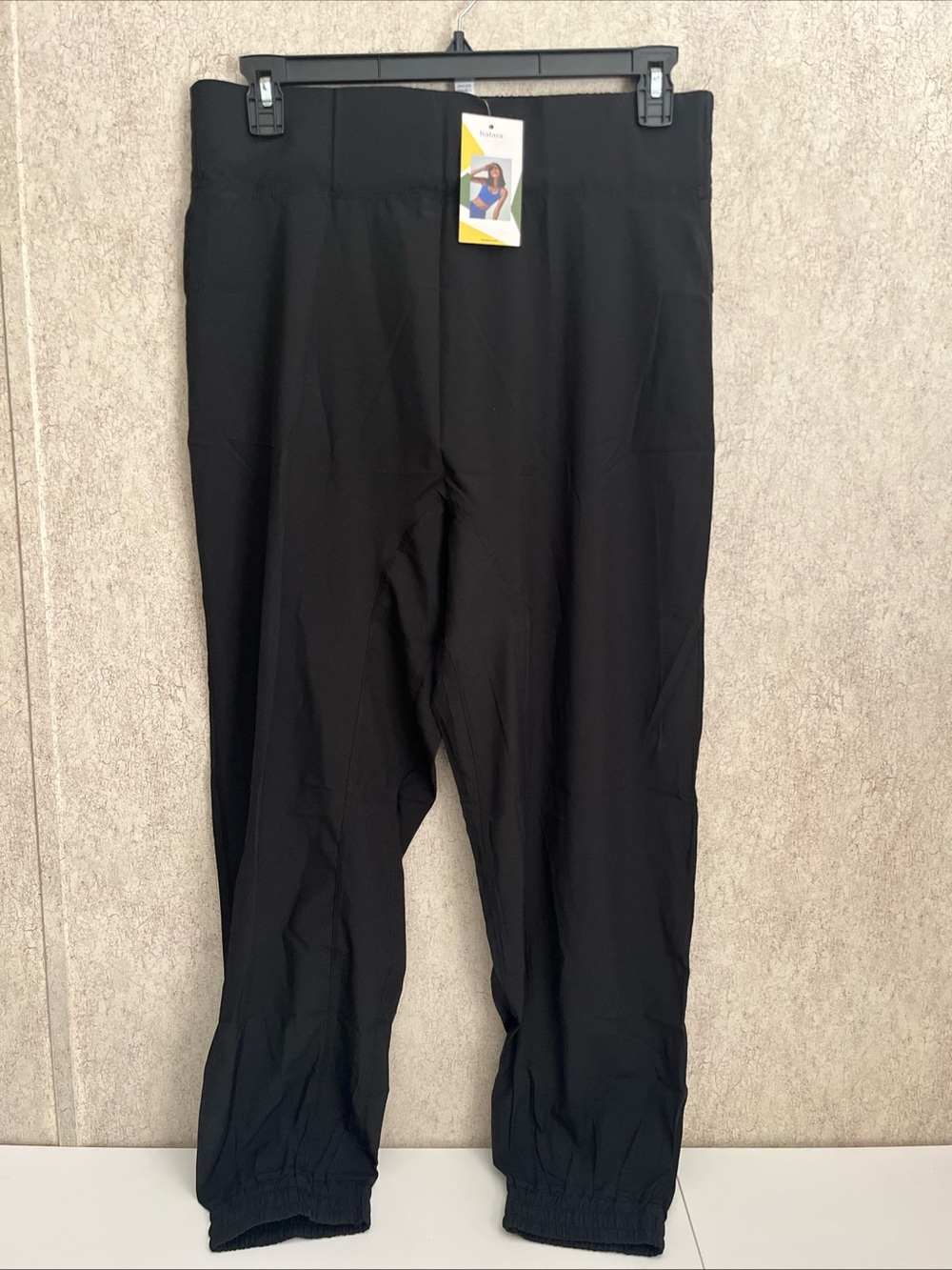 Halara High Waisted Joggers Black Athleisure Gym Pants Lightweight Ladies XL NWT